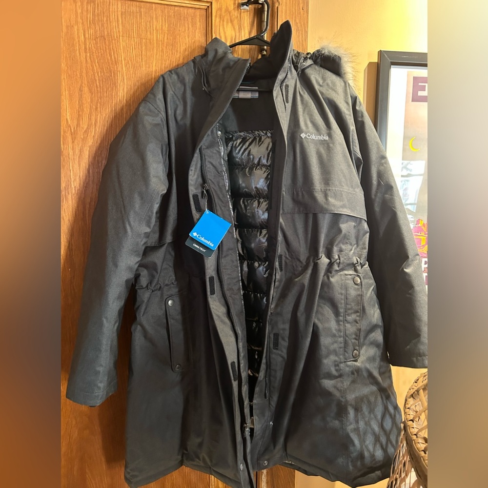 Columbia apres arson long down jacket